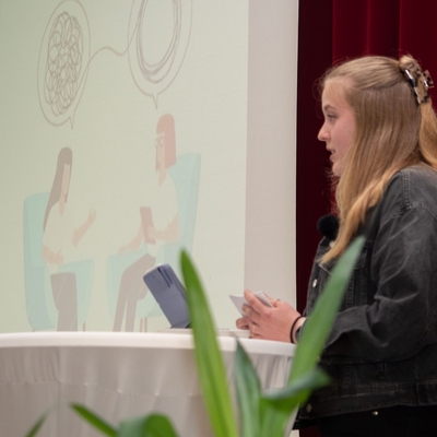 Femke ging auf das Thema Jugendliche und Sucht ein