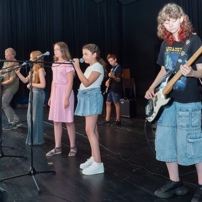 Die Schulband &bdquo;Relics&ldquo;