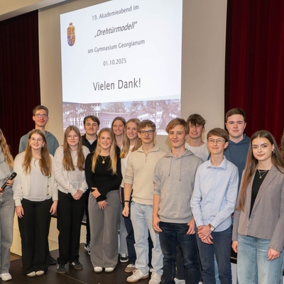 Die Vortragenden und Mitwirkenden des gelungenen Akademieabends.